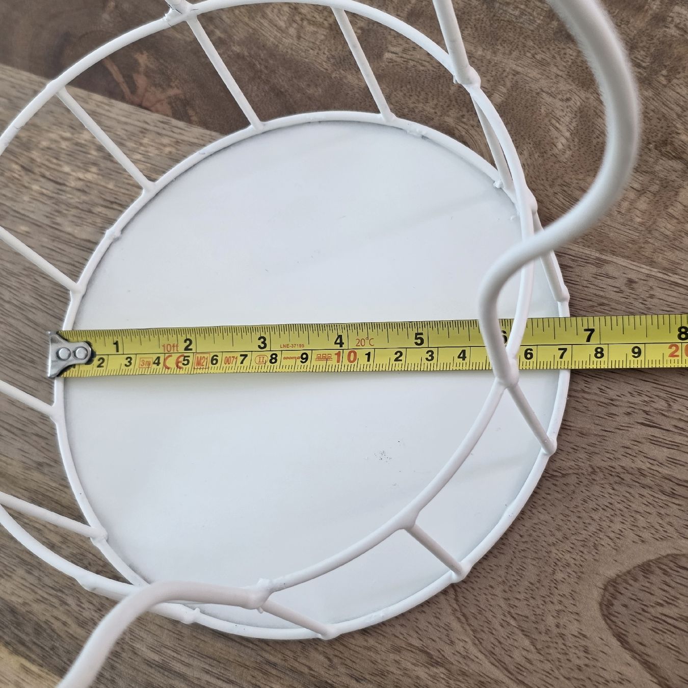 Tutte le decorazioni: Deko Krone weiss Metall  – Usato da Rheinsulz venduto da Gilea 5