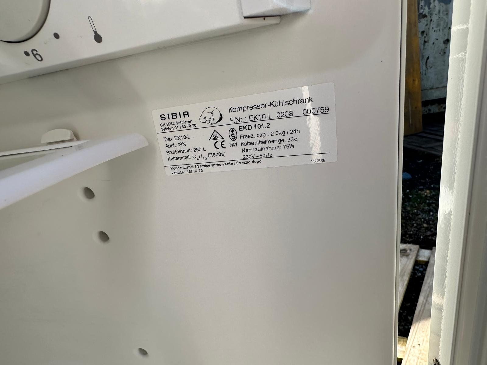 Frigoriferi: Kühlschrank Einbaukühlschrank SIBIR – Usato da Spreitenbach venduto da Space_X 5