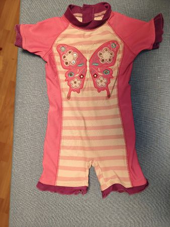 Badegewand / Badehose 74/80
