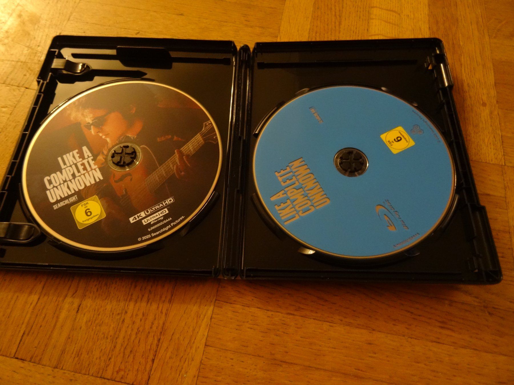 Tutti i DVDs: Like a Complete Unknown 4K UHD ULTRA Blu-ray – Usato da Olten venduto da Disc-Verkauf 1