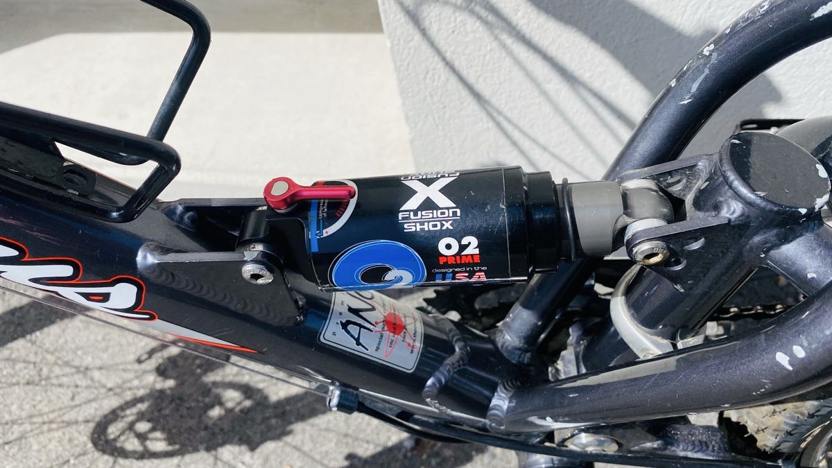 Biciclette: Thomas vollgefedertes Mountainbike – Difettoso da Wädenswil venduto da YDHYDEAT 1