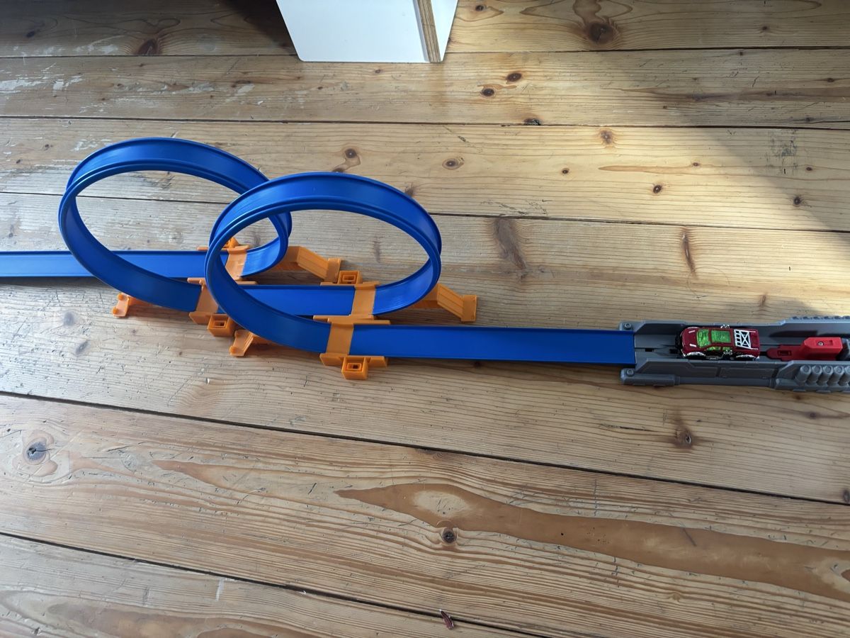 Hot Wheels Piste: Hotwheels Dino – Usato da Haslen AI venduto da pritschi1 1