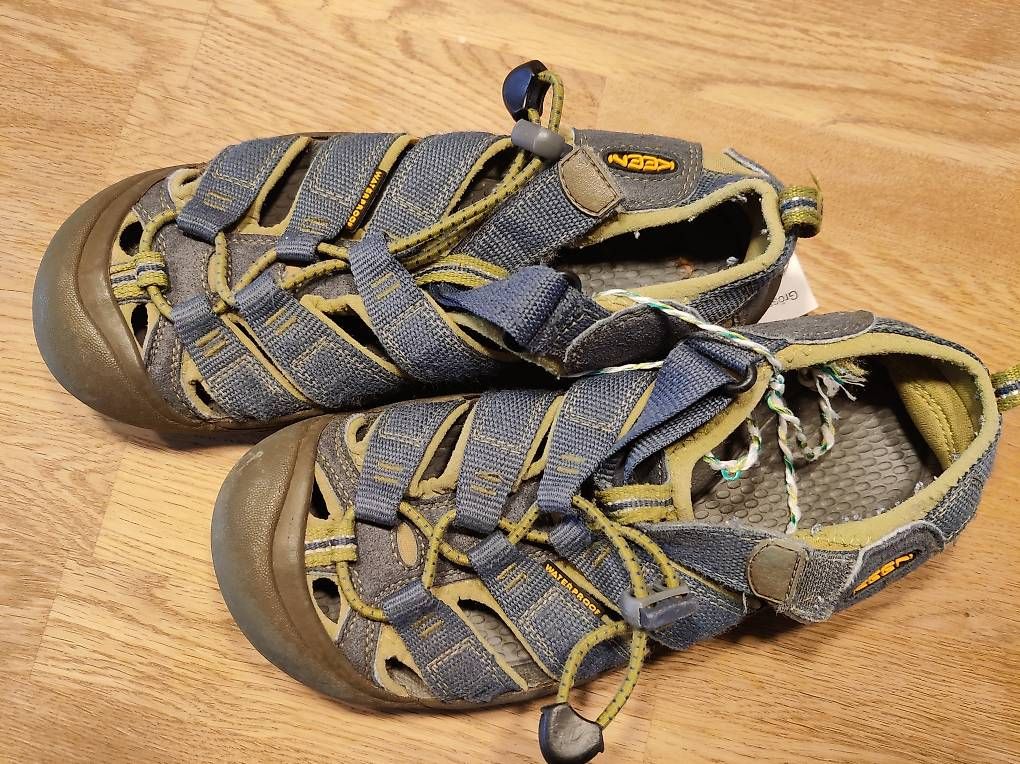 Scarpe per ragazzi: Keen Sandalen Gr. 37 – Usato da Winterthur venduto da M.P.1972 2