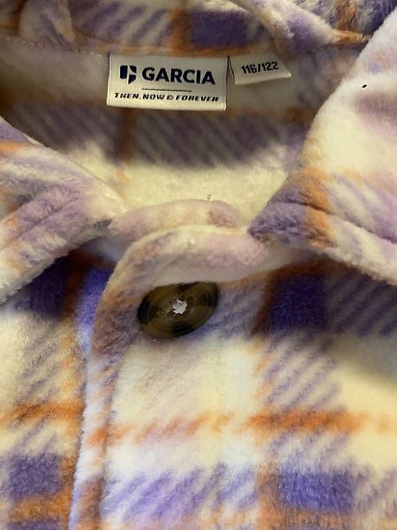 Camicie, T-shirt & Polo: Garcia Plüschhemd 116/122 – Usato da Luzern venduto da feder11 1