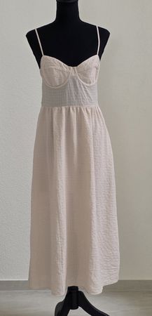 Sommerkleid Stradivarius  Grösse L neuwertig