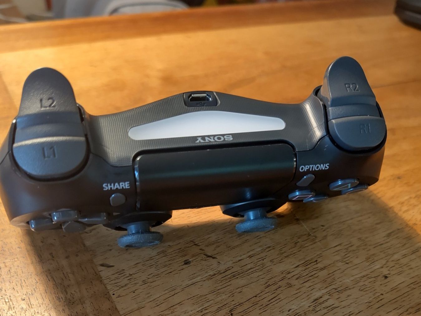 Sony Manettes: Sony Dualshock 4 Controller Schwarz – D'occasion à Mollis par pit_z8mq 1