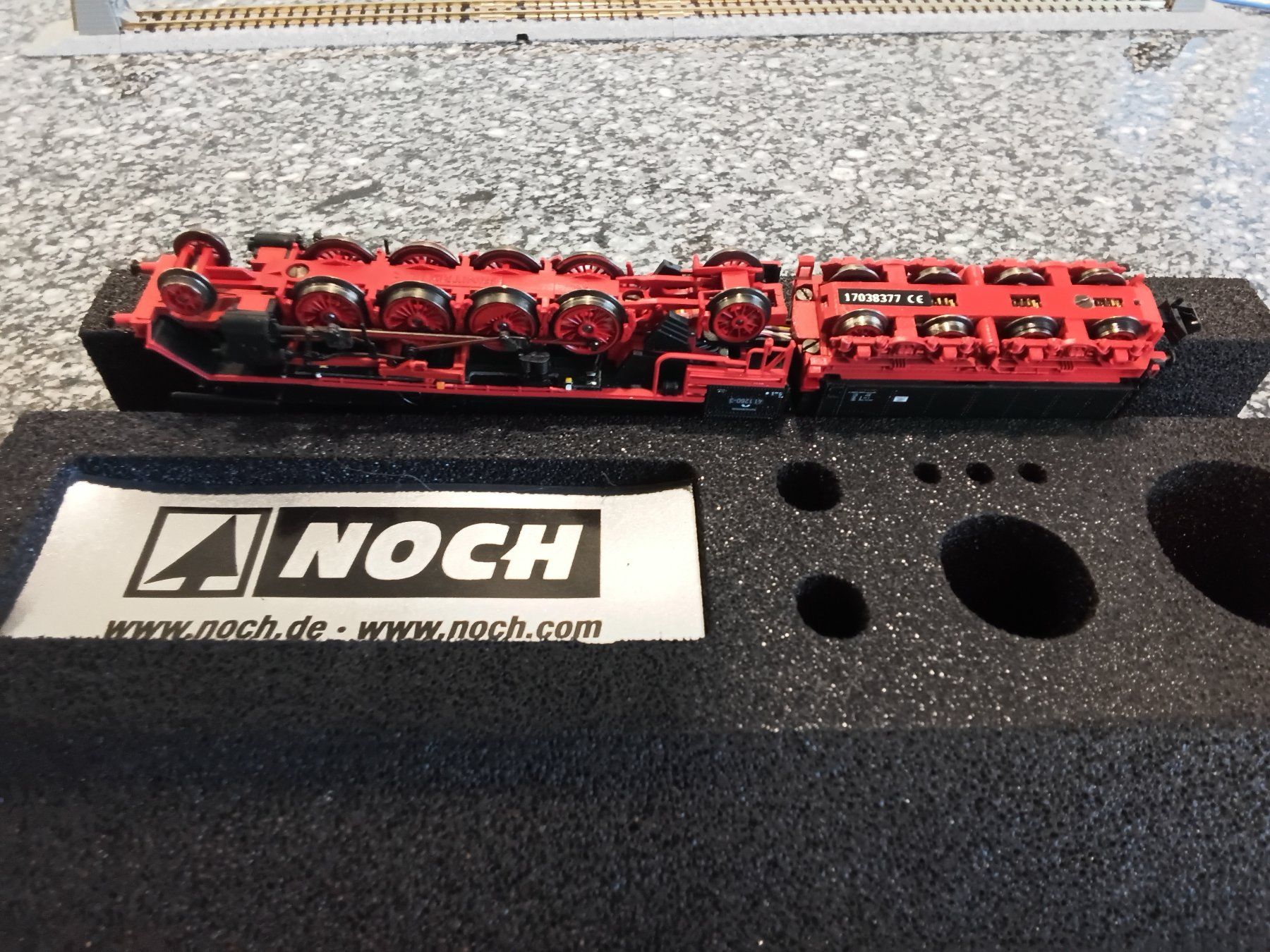 Trix Modellini di ferrovie: Minitrix Schlepptenderlokomitive BR41 / Art.Nr. 16413 – Nuovo (secondo la descrizione) da Küsnacht ZH venduto da UrBaRo 6
