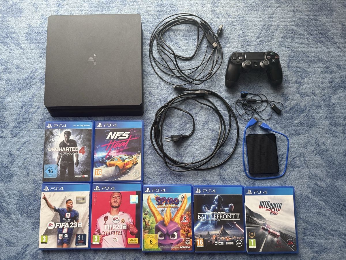 Sony Console: Ps 4 Slim 500GB + Zubehör – Usato da Tuttwil venduto da jus_c9sj