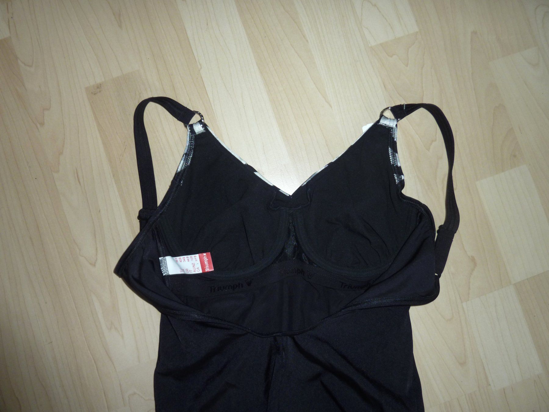 Triumph Costumi da bagno & Bikini: Triumph Badeanzug 38 B – Nuovo e nell'imballaggio originale da Melchnau venduto da BarbaraD01 2