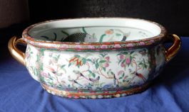 Famille Rose Porz.Fussbad Chinoiserie - Stil,  20zigstes Jh.