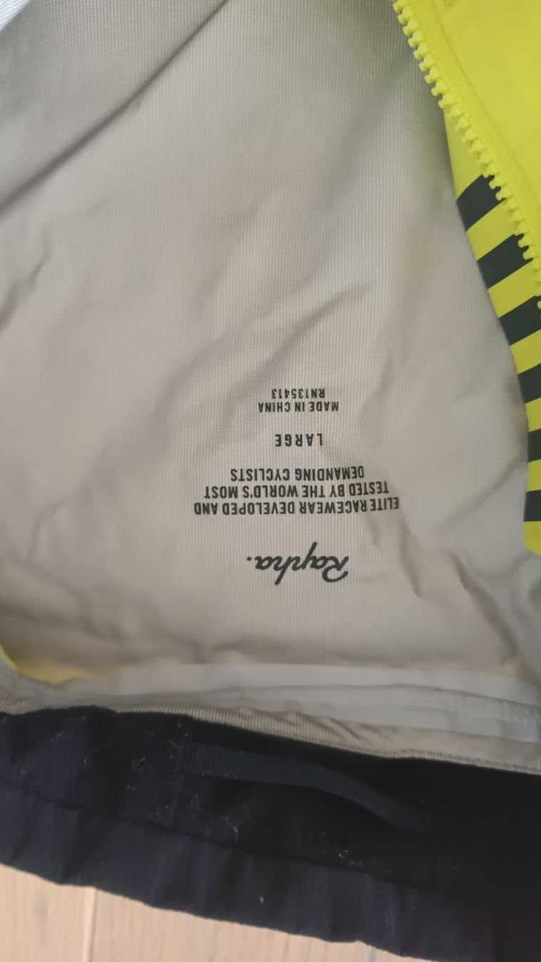 Rapha Giacche: Rapha Men’s Pro Team GORE-TEX Lightweight Rain Jacket Gr. L – Usato da Horw venduto da stormbird01 1