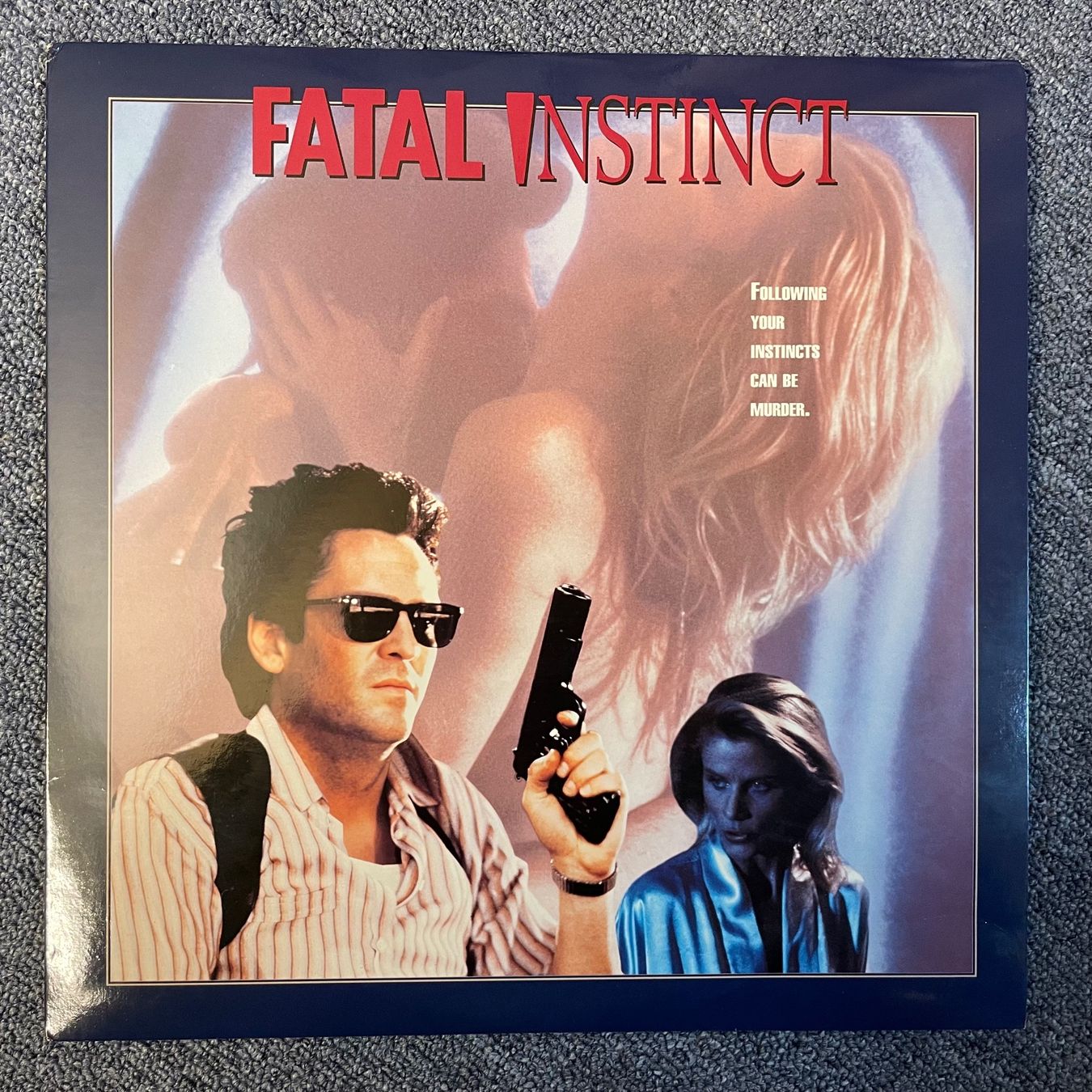Tutti i DVDs: FATAL INSTINCT - LASER DISC - Englisch Original – Usato da Stans venduto da Brode