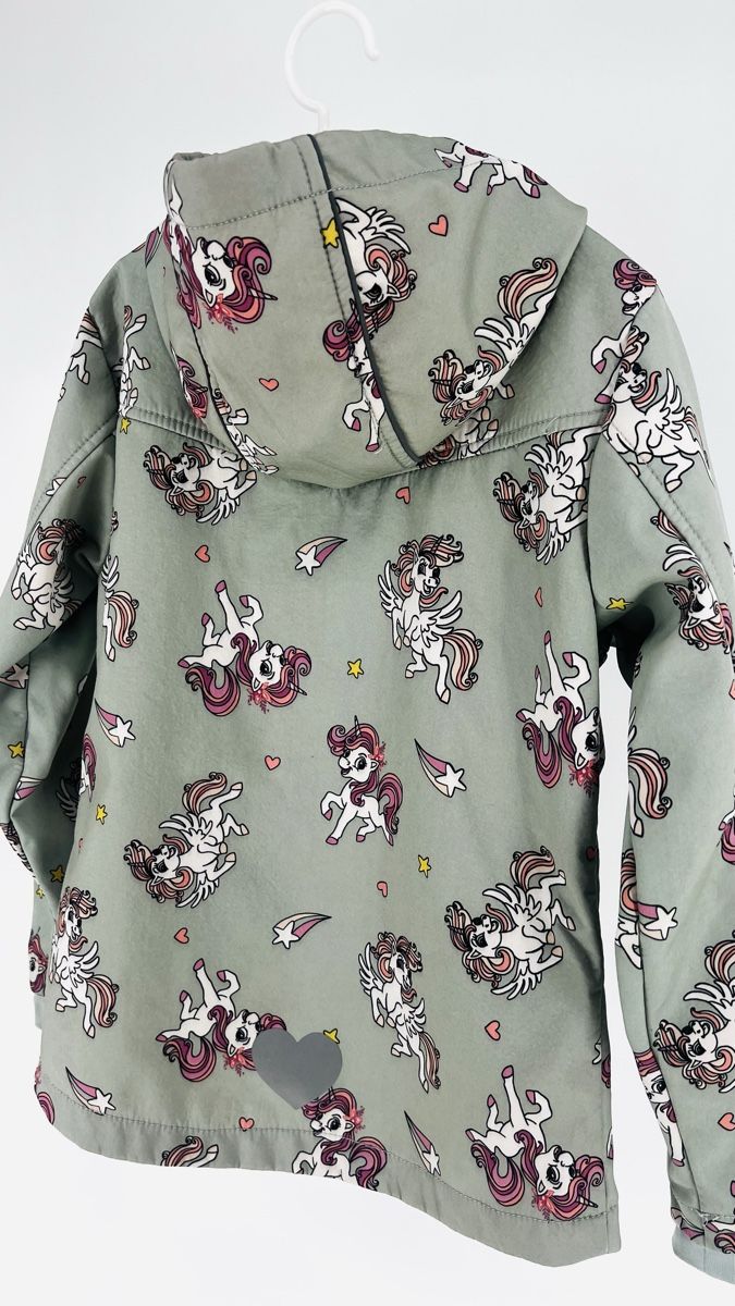 Giacche & Cappotti: Mädchen Softshelljacke mit Einhorn Muster, Grösse 128 – Nuovo (secondo la descrizione) da Jona venduto da Lili.lou 2