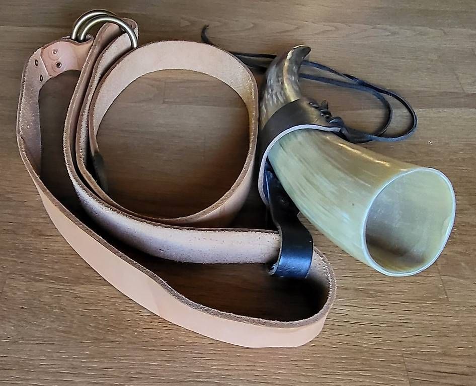 Tutte le decorazioni: Trink Horn – Usato da Biberist venduto da BosshardtG 1