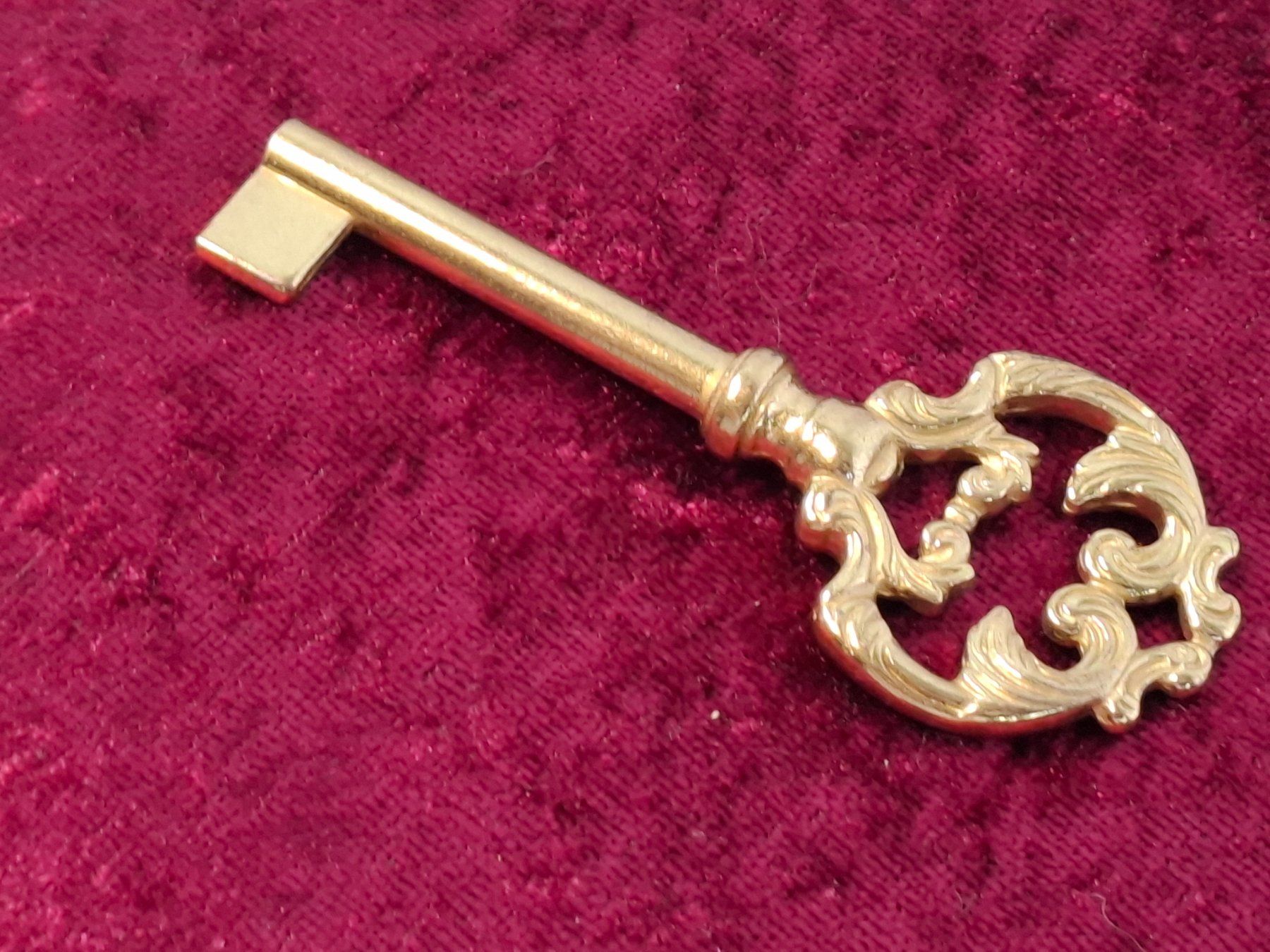 Lucchetti: 1 Möbel Hohl Schlüssel, 8.5cm, Messing - NEU (3664#MBS3) – Nuovo (secondo la descrizione) da Baar venduto da rocca268 1