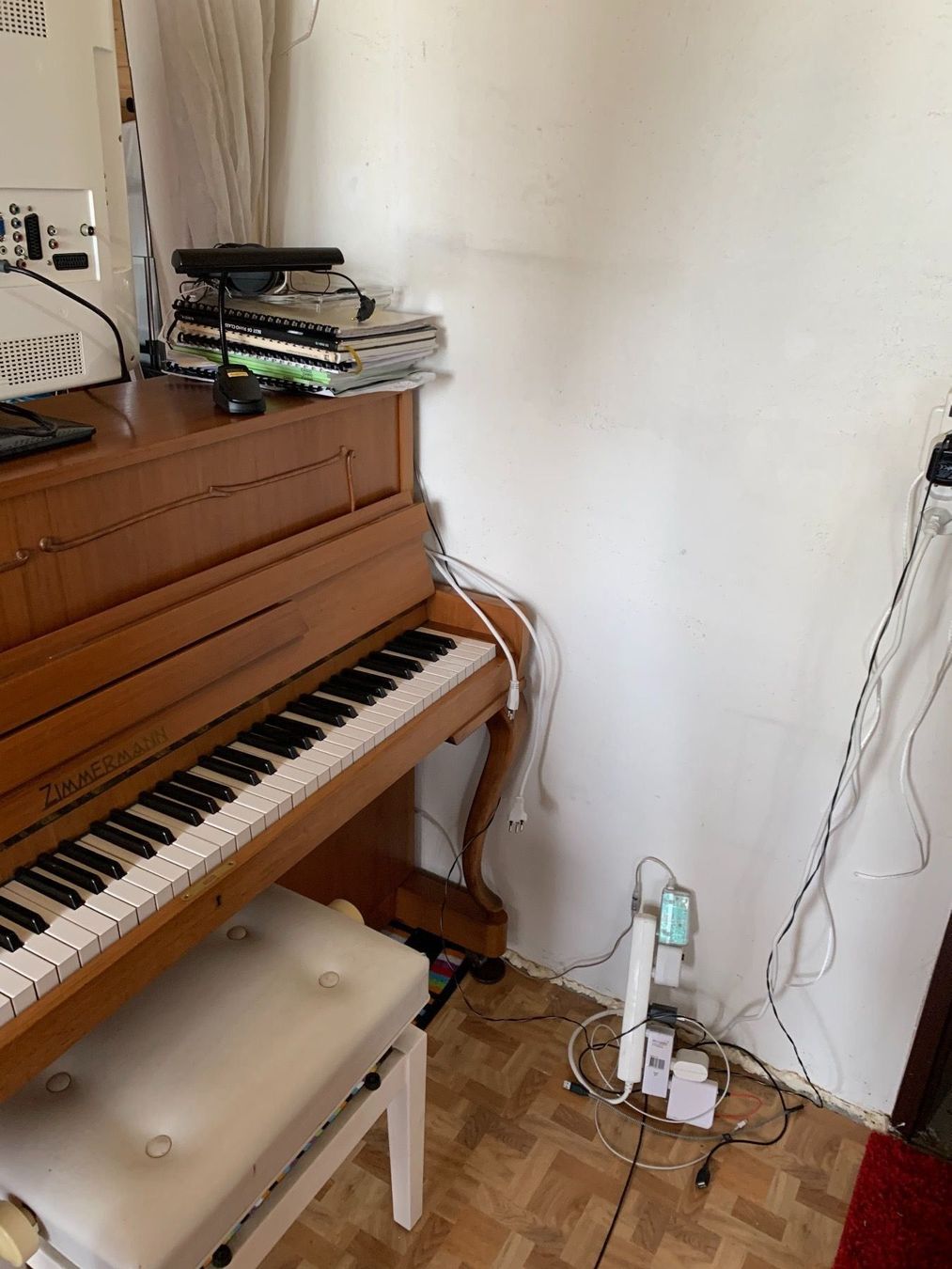 Strumenti musicali: Klavier Zimmermann mit extra Dampfen ab Platz – Usato da Grabs venduto da mayram27 9