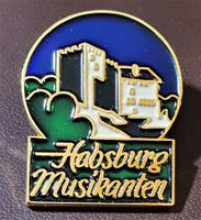 Q758 - Pin Schloss Habsburg Musikanten