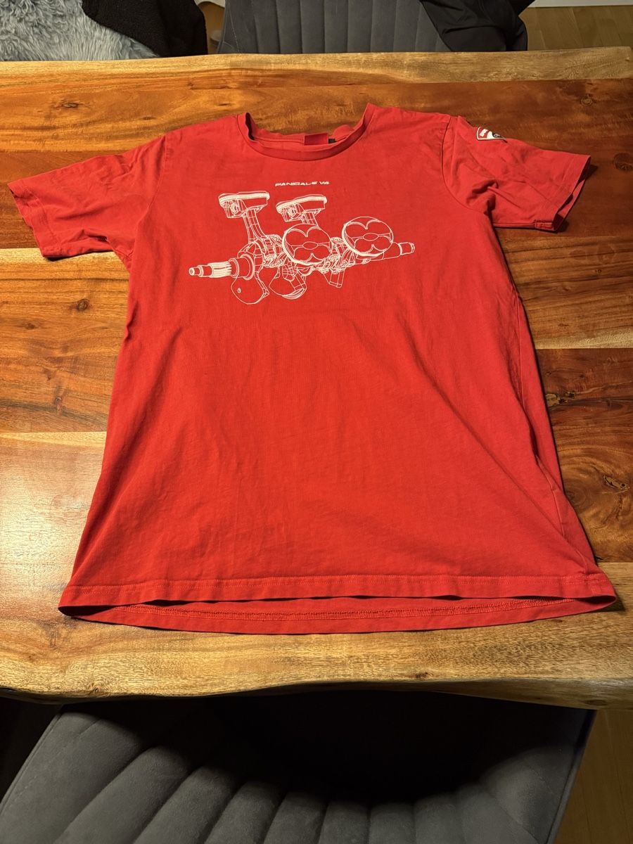 T-shirt: Ducati Panigale V4 T-Shirt – Usato da Niederbipp venduto da Tiffany1771