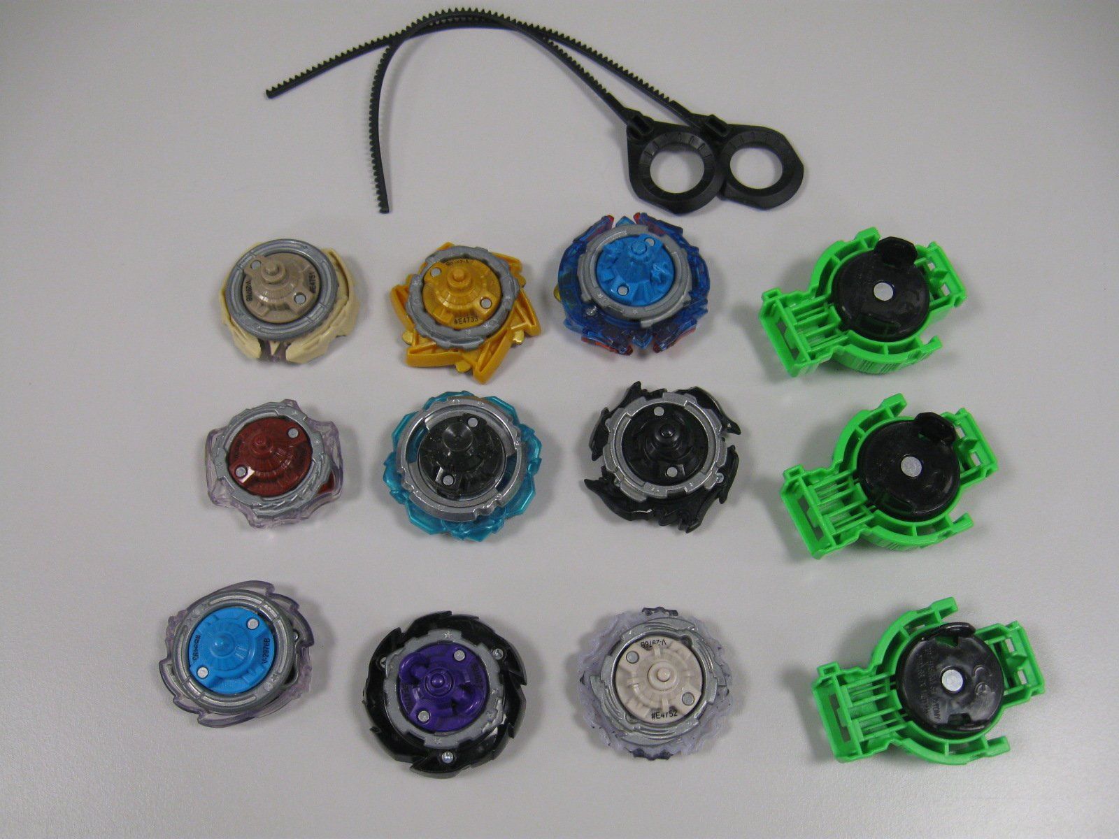 Hasbro Spielzeuge: 9 x BEYBLADE Kreisel Launcher Sammlung Hasbro Tomy 2017 – Gebraucht aus Romanshorn von samo1974 1
