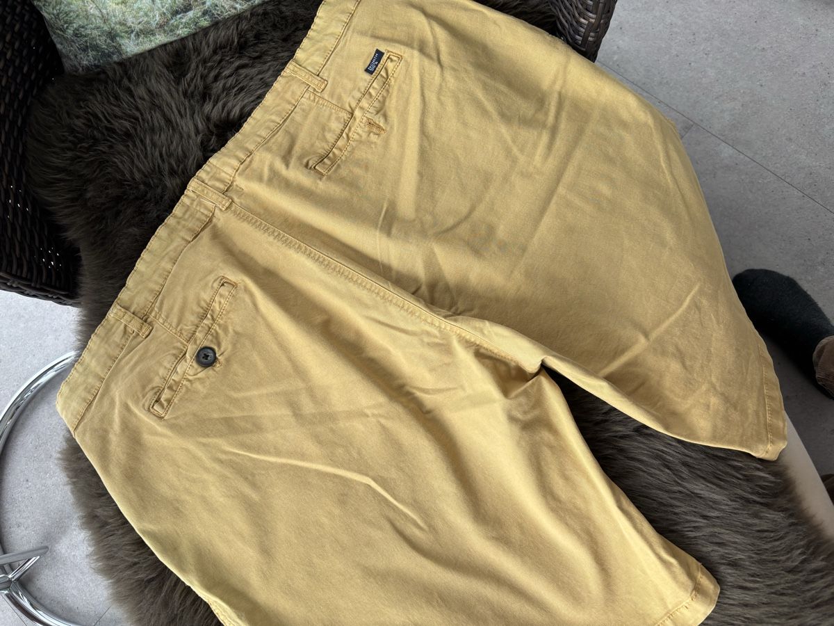 Hosen: Kurze Hose Bermudas – Gebraucht aus Krattigen von Landado 2