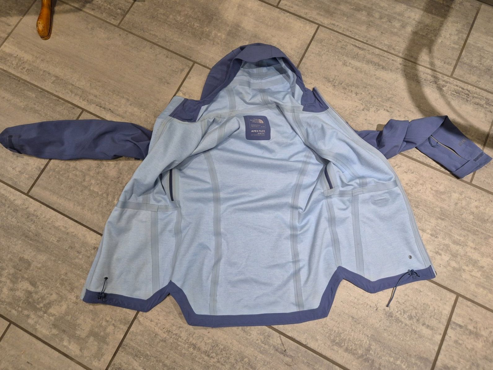 North Face Jacken: North Face Jacke – Gebraucht aus Niederwil SG von javatux 1