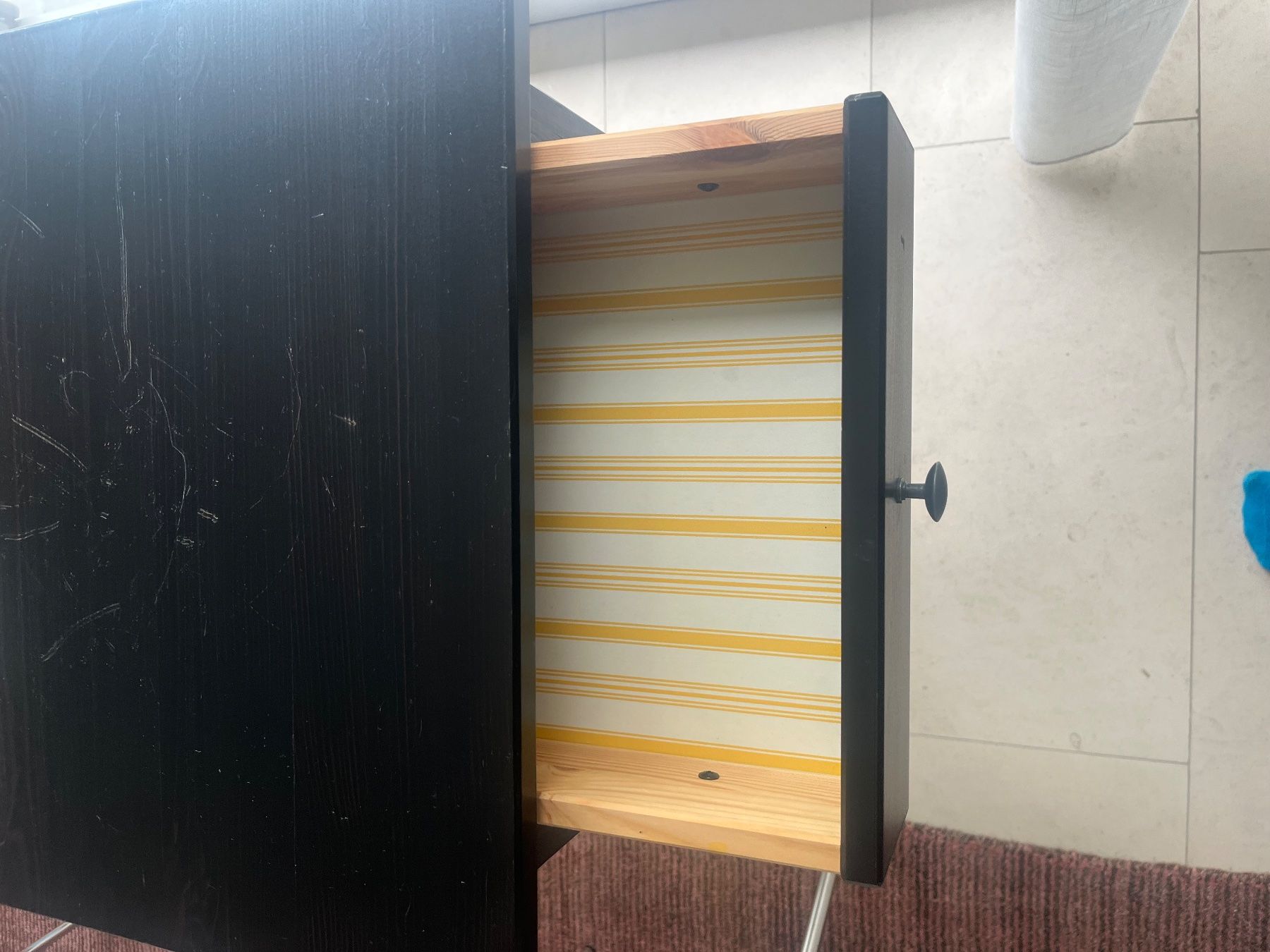 Ikea Tables de nuit: Hemnes Nachttisch Ikea – D'occasion à Brugg AG par amambay 1