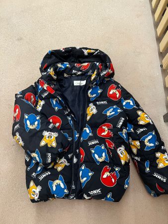 Kinderjacke mit Sonic Motiv, Grösse 122/128 Top!