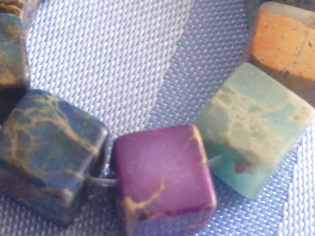 Perle (finte): 14 bunte Jaspis Perlen – Nuovo (secondo la descrizione) da Hinwil venduto da Glasperlen 1
