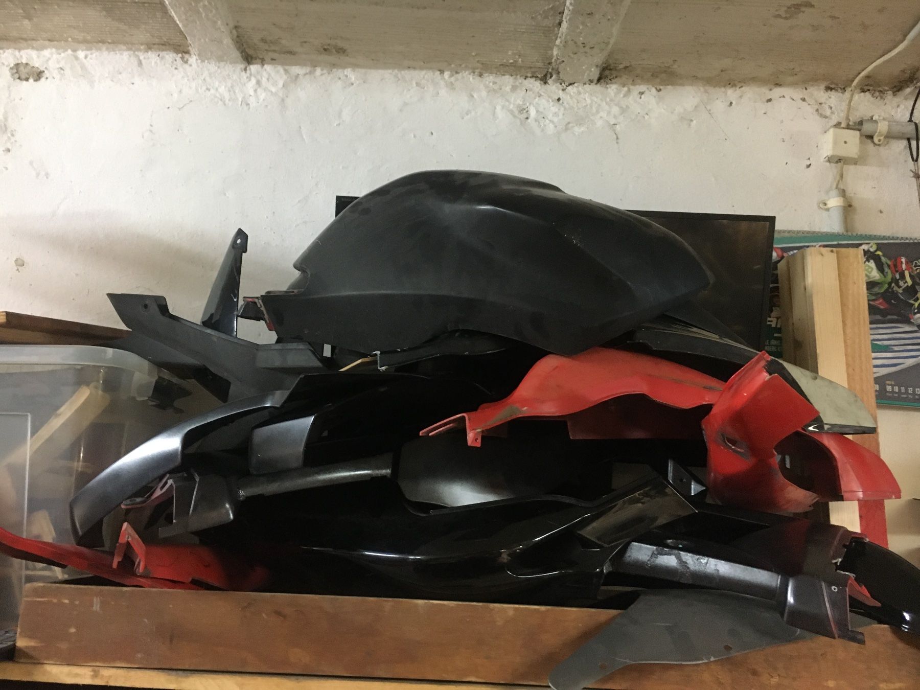 Yamaha Strada: Yamaha Tzr 50 + 1 châssis et plaind de pièces – Usato da Boudevilliers venduto da boost98 4