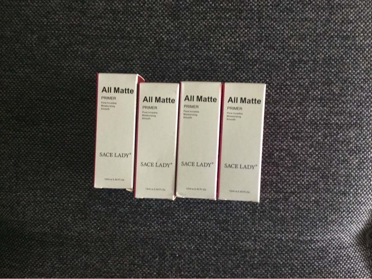 Make-up: Makeup Primer,  4 Flasche – Nuovo e nell'imballaggio originale da Endingen venduto da Warlock