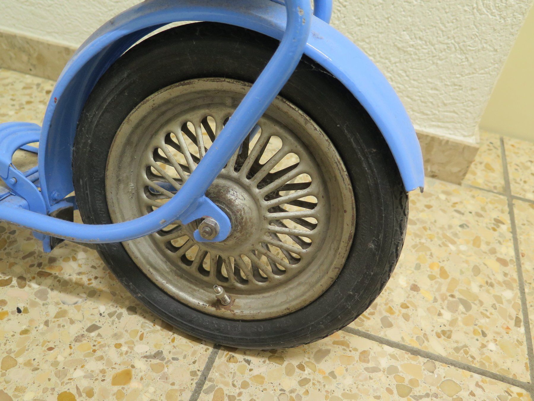 Veicoli per bambini: Kinderroller blau mit Sitz und Bremse gebraucht – Usato da Riedholz venduto da Ronny_Standtke 8