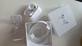 Airpods Pro 1 mit MagSafe Ladecase