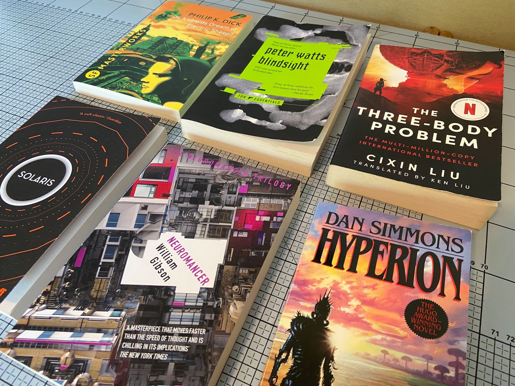 Libri: Dark Sci-Fi Book Bundle (English - Excellent Condition) – Usato da Arni AG venduto da mat_7fmx 3