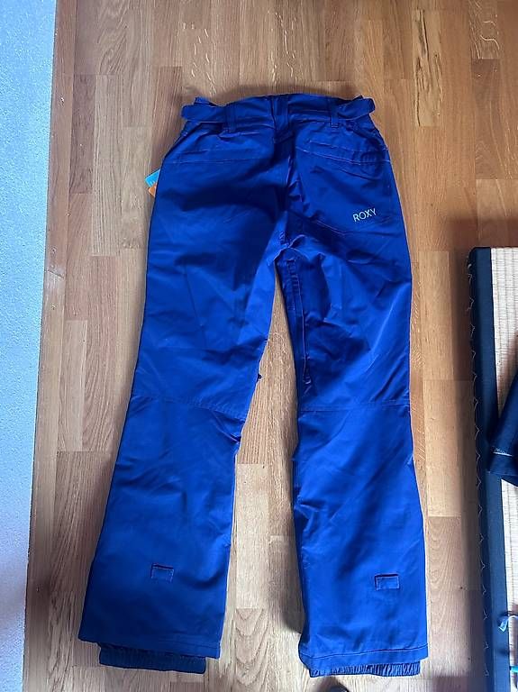 Roxy Sci: Skihose Damen Grösse M Roxy NEU – Nuovo e nell'imballaggio originale da Unterseen venduto da soc_9jdx 1