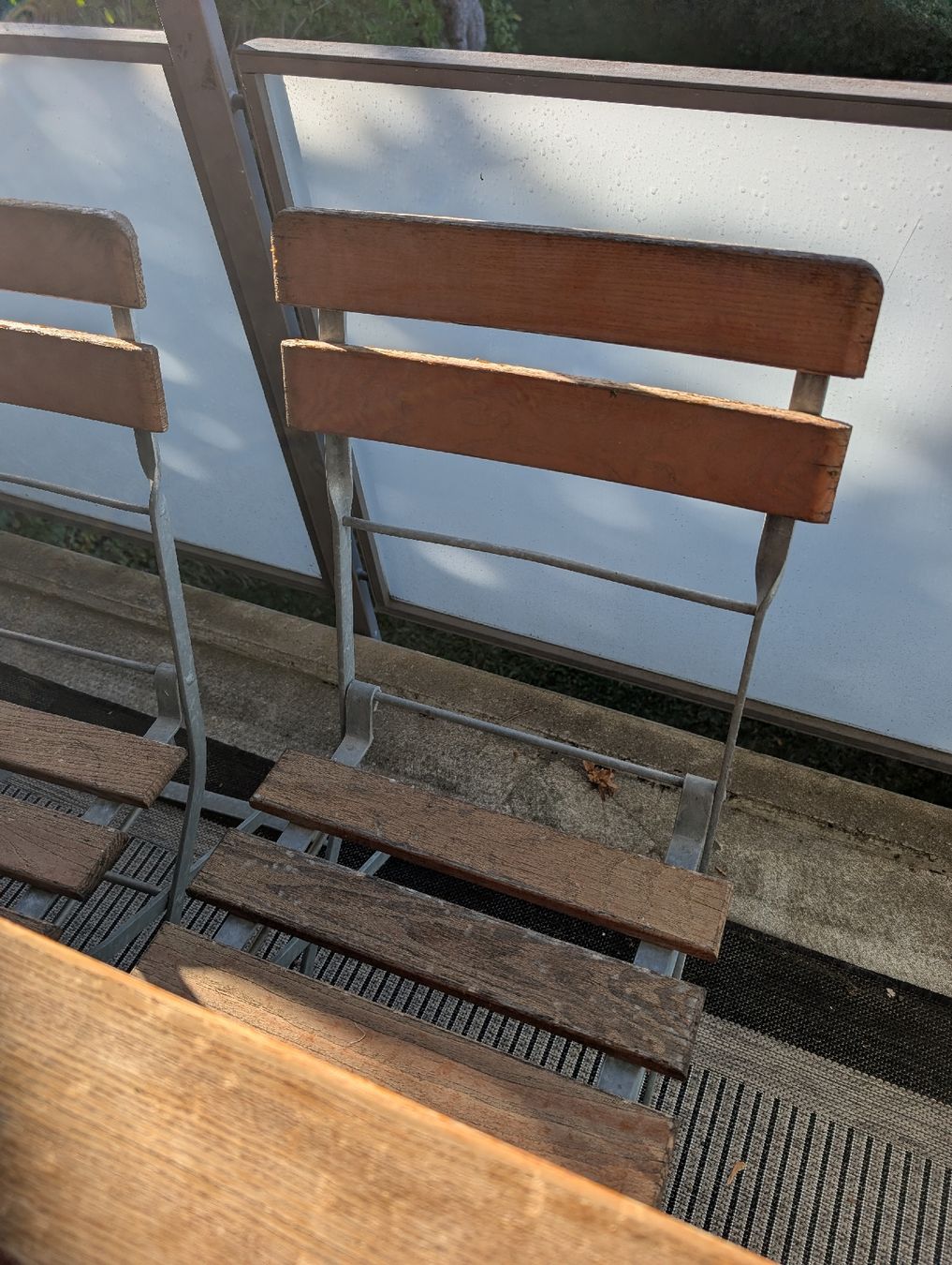 Set de table et chaises: Gartenmöbel Set – D'occasion à Zürich par Zetabomb 2