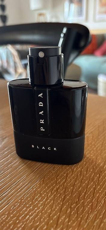 Profumi & Eau de Toilette: Profumo prada luna rossa black – Usato da Pregassona venduto da Nicolas-Lusenti 2