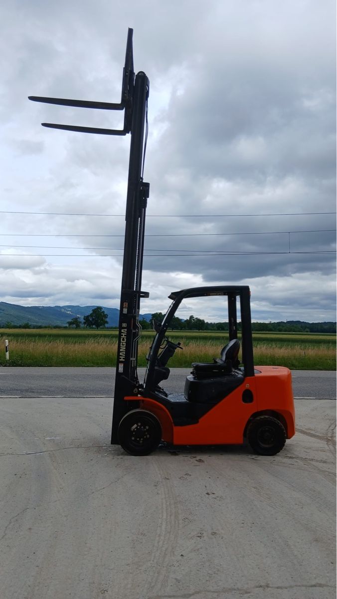 Diesel Carrelli elevatori e a forche: Diesel Stapler Hangcha CP 25 – Usato da Niederbipp venduto da baggerch