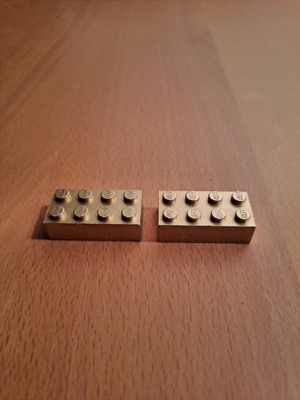 Lego Giocattoli: 2 Lego Golden Bricks 50 Years  Versand möglich – Usato da Kestenholz venduto da Knox1973 4