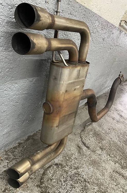 Sportauspuffanlage Edelstahl Bastuck für VW Golf 5 und 6 1