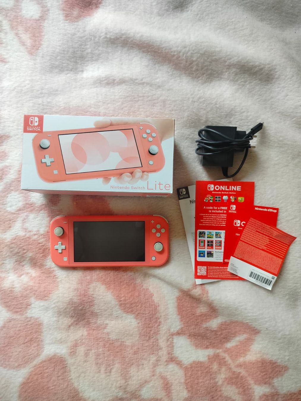 Nintendo Console: Nintendo Switch Lite Corallo - Nuova, con scatola! – Usato da Chiasso venduto da Sasy2001 2