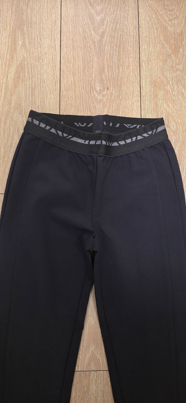 Toni Pantaloni: Toni Hose Leggings Gr. 36 schwarz – Usato da Erlinsbach venduto da Beatrice_Aargau 1
