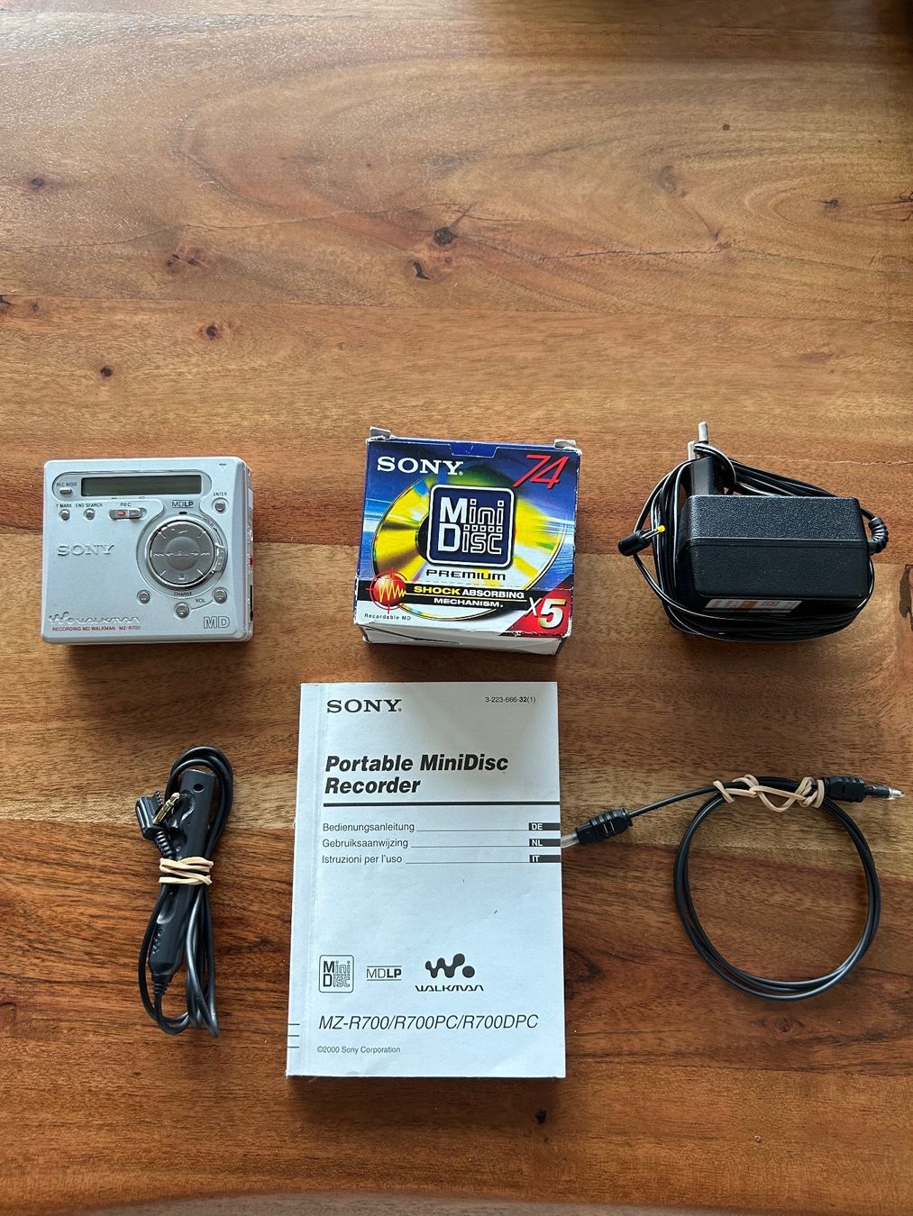 Sony Tragbarer Mediaplayer: Sony Walkman MZ-R700 – Gebraucht aus Scharans von