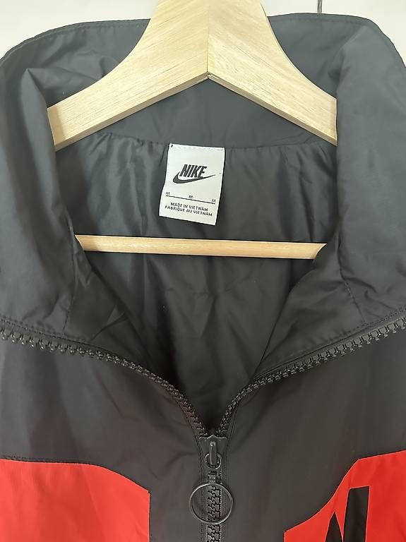 Giacche: Veste Nike Sportswear – Usato da Bern venduto da hal_898q 1