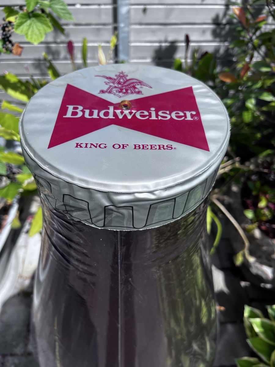 Tutte le decorazioni: Budweiser Riesenflasche Deko aufgeblasen – Usato da Bachenbülach venduto da LarissaLaruss 1