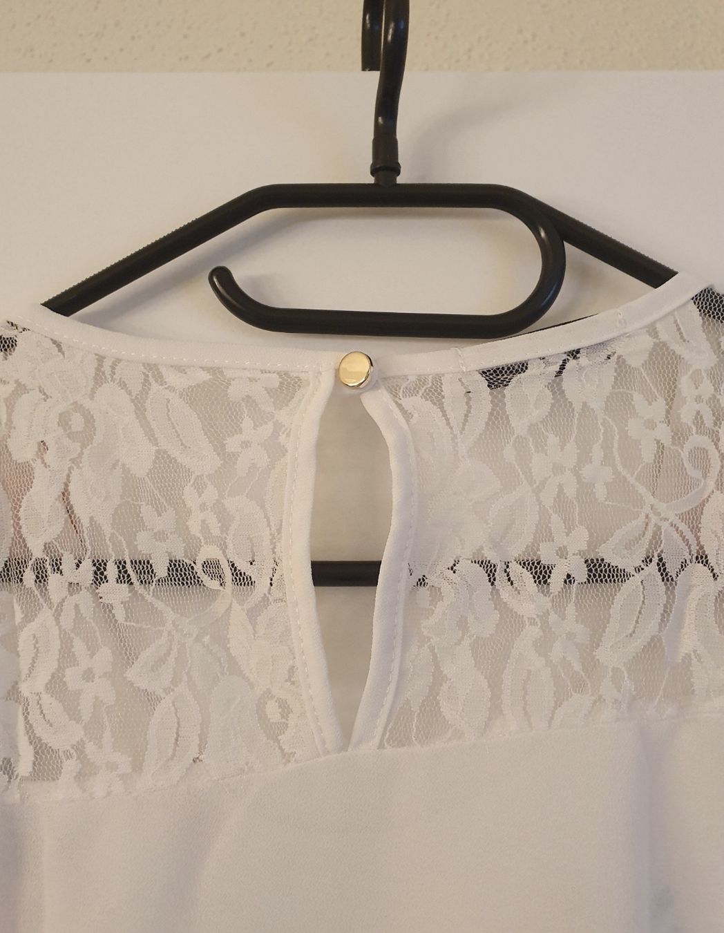 Camicette: Weisse Spitzenbluse mit Blumenprint gr. L – Nuovo (secondo la descrizione) da St.Gallen venduto da Avena135 4