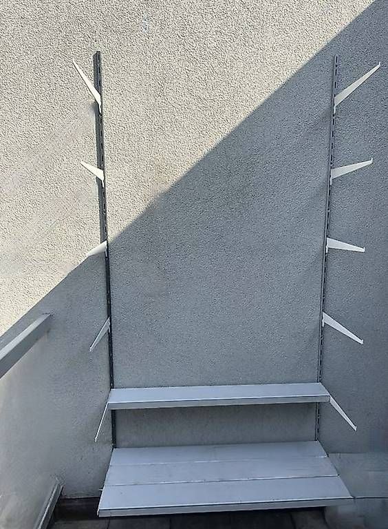 Scaffali: Scaffali usati completamente in metallo. – Usato da Lugano venduto da egi_zk9d 2