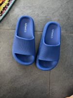 Coole Badeschlappen, neuwertig, ideal für den Sommer!