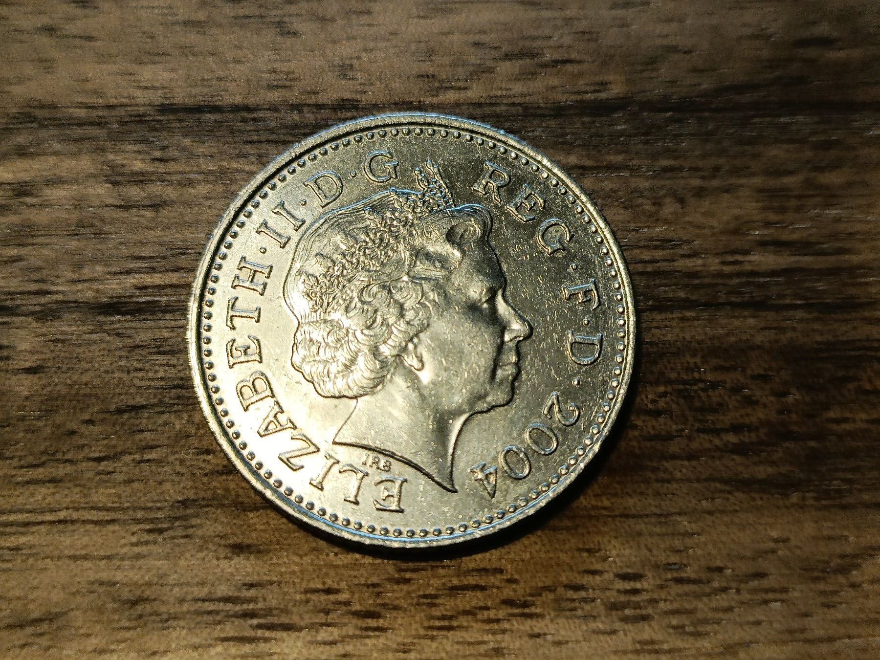 Tutti le monete: Une pièce de 10 PENCE / ELIZABETH II – Usato da Sion venduto da dav_96jh 1