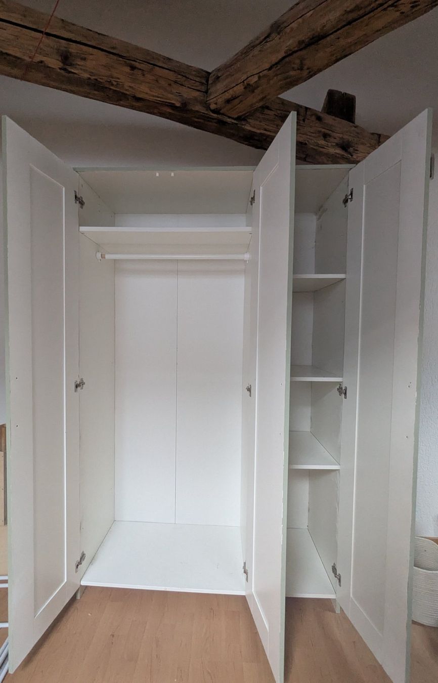Armadi: Schrank zu verschenken – Usato da Weinfelden venduto da dar_tg5m 1