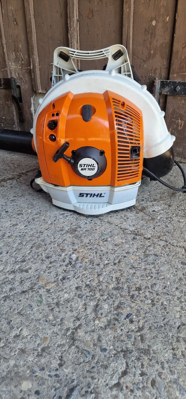 Stihl Aspirateurs & souffleurs à feuilles: Stihl BR700 Laubbläser  – D'occasion à Tagelswangen par Axel_36 1